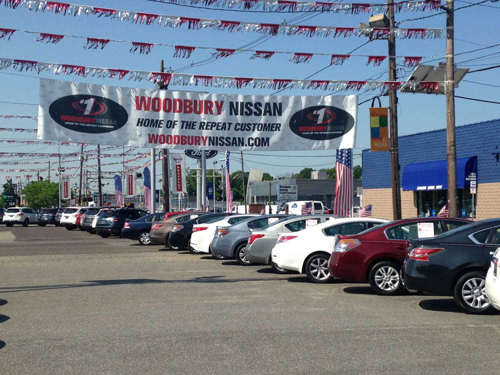 Woodbury Nissan hanging banner