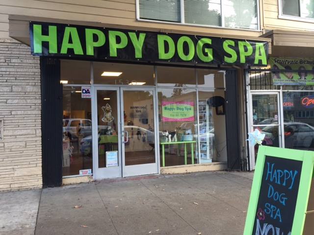 Happy Dog Spa outdoor banner